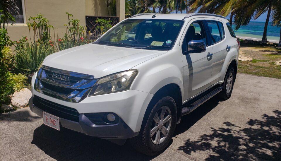 Isuzu Mu-X – Titi Rent a Car
