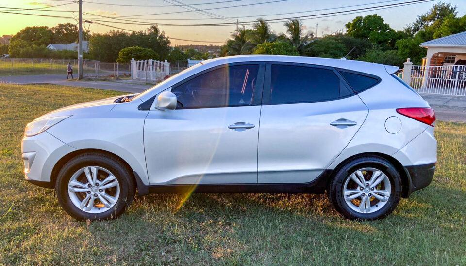 Hyundai Tucson – Sleepover Rentals