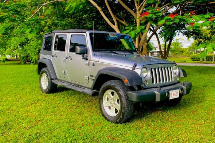 Jeep Wrangler – 4 door – Empire Rentals